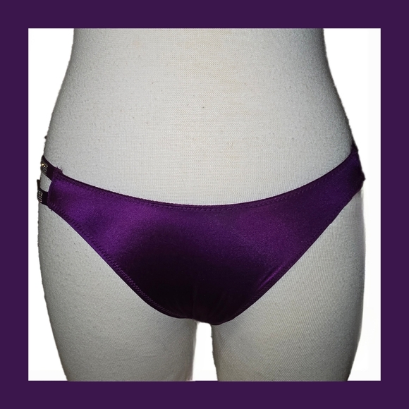 Victoria's Secret Double Shine Strap Bombshell & Brazilian Lingerie Set - 32D/Sm - Picture 7 of 15